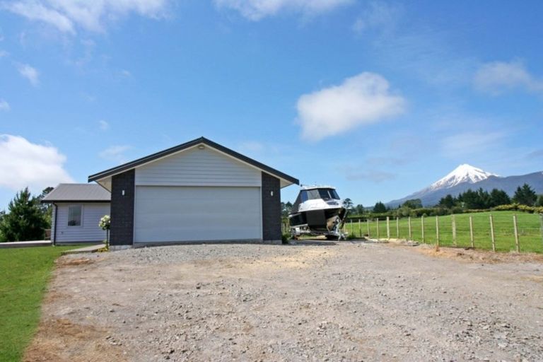 Photo of property in 1258 Frankley Road, Hurworth, New Plymouth, 4371