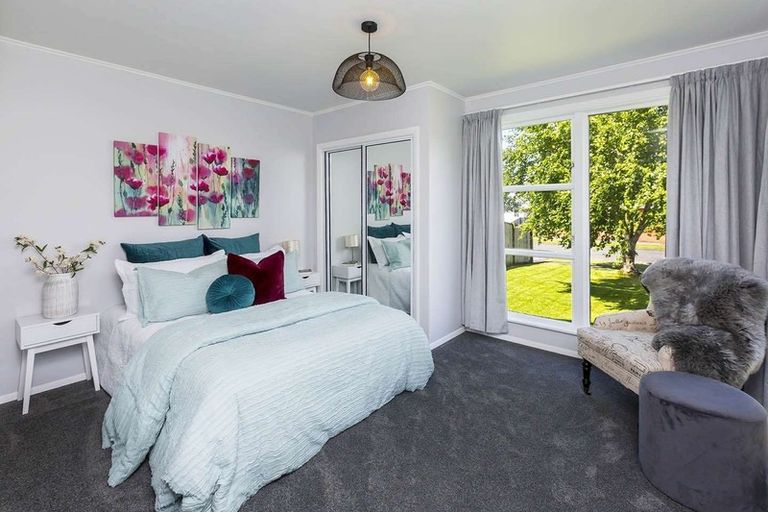 Photo of property in 12 Argyle Grove, Trentham, Upper Hutt, 5018