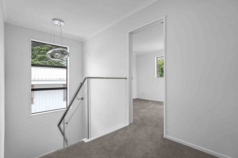 Photo of property in 14a Corolu Place, Conifer Grove, Takanini, 2112