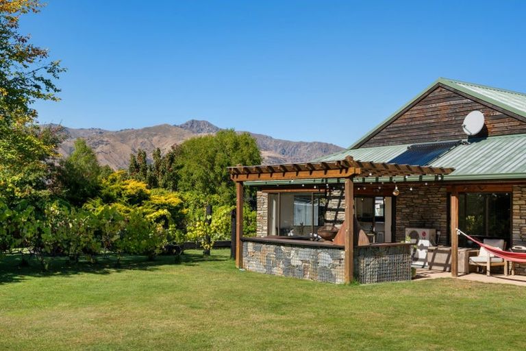 Photo of property in 432 Domain Road, Lake Hawea, Wanaka, 9382