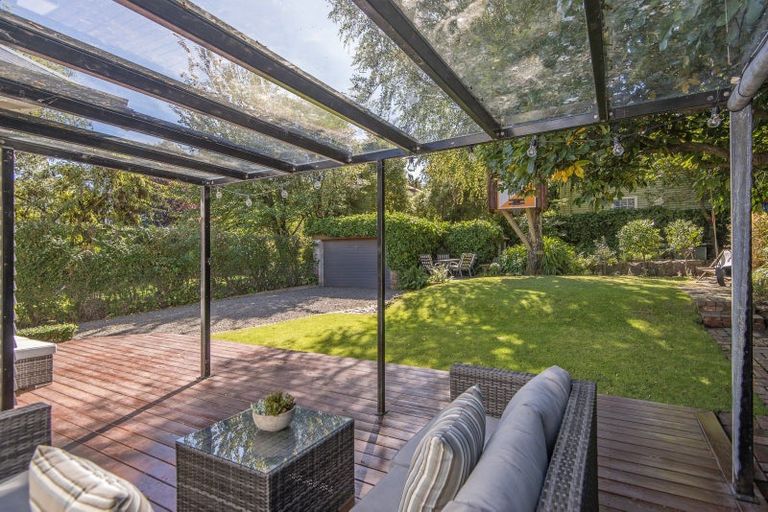 Photo of property in 237 Waimea Terrace, Beckenham, Christchurch, 8023