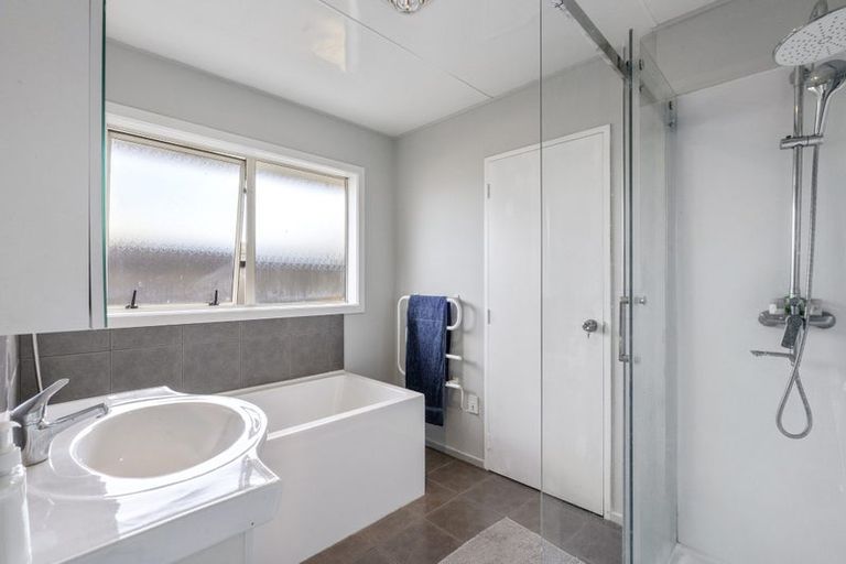 Photo of property in 43 Farnborough Street, Aranui, Christchurch, 8061