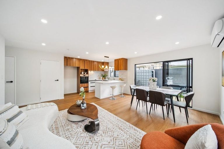 Photo of property in 3/9 Wilson Place, Papakura, 2110