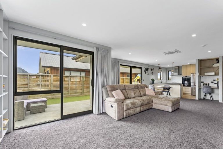 Photo of property in 15 Campbell Road, Wanaka, 9305