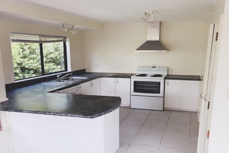 Photo of property in 2/10 Belmont Terrace, Milford, Auckland, 0620