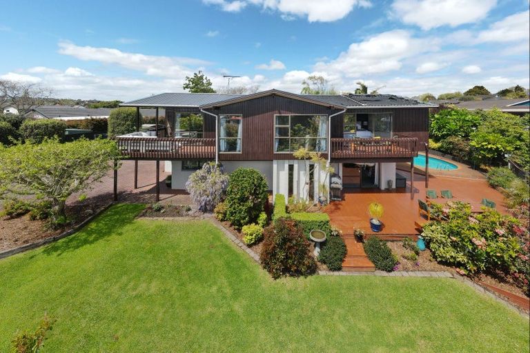 Photo of property in 8 Estelle Place, Farm Cove, Auckland, 2012