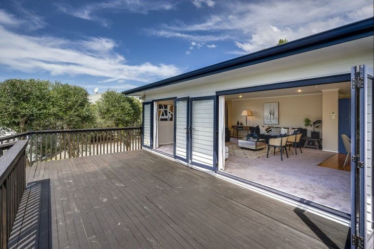 Photo of property in 115 Te Mata Road, Havelock North, 4130