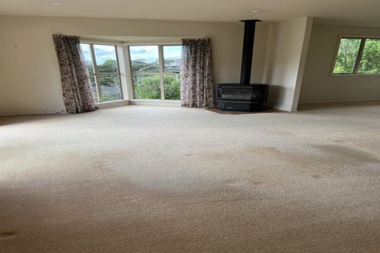 Photo of property in 4 Nottingham Place, Northcross, Auckland, 0630