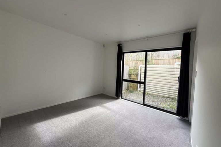 Photo of property in 9 Apple Lane, Henderson, Auckland, 0610