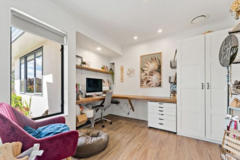 Photo of property in 13 Sunset Drive, Pukekohe, 2120