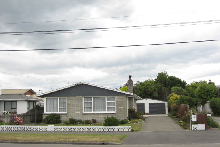Photo of property in 105 Hargood Street, Woolston, Christchurch, 8062
