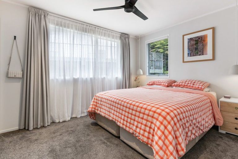 Photo of property in 50 Powrie Street, Glenfield, Auckland, 0629