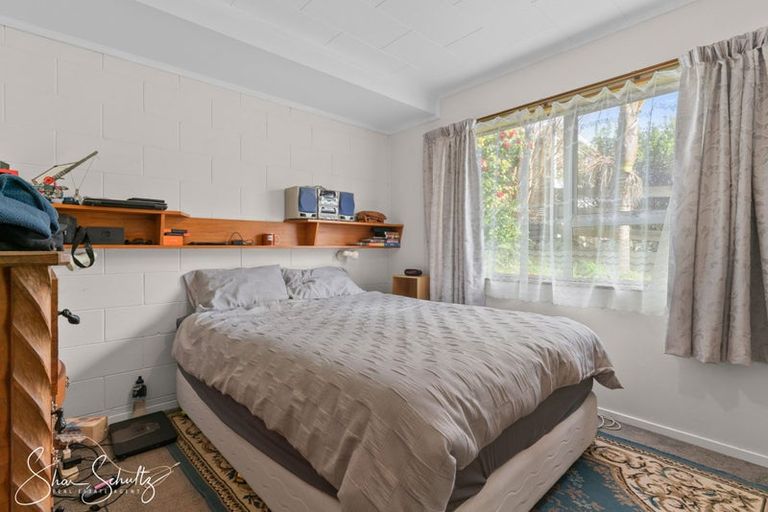 Photo of property in 7 Whaka Street, Maungaturoto, 0520