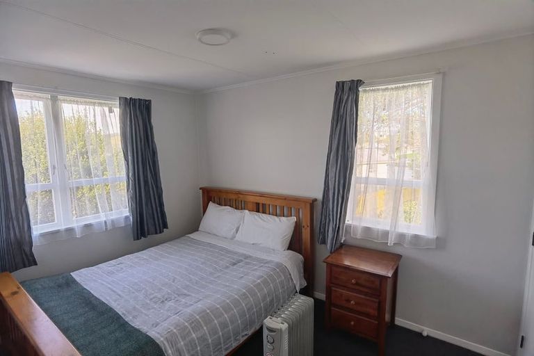 Photo of property in 21 Desert Gold Street, Ascot Park, Porirua, 5024