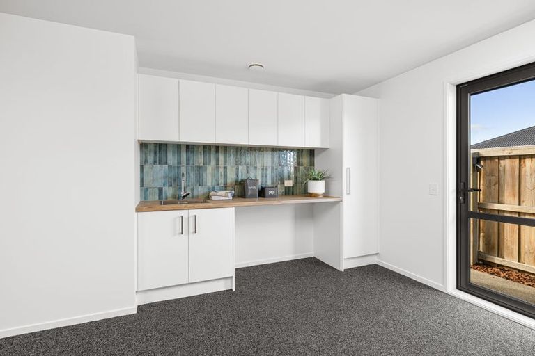 Photo of property in 12 Freeville Place, New Brighton, Christchurch, 8083