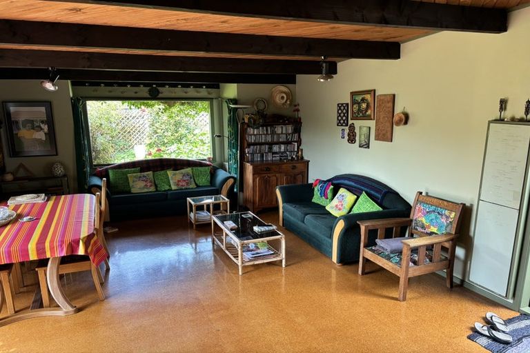 Photo of property in 13 Dale Road, Raumati South, Paraparaumu, 5032