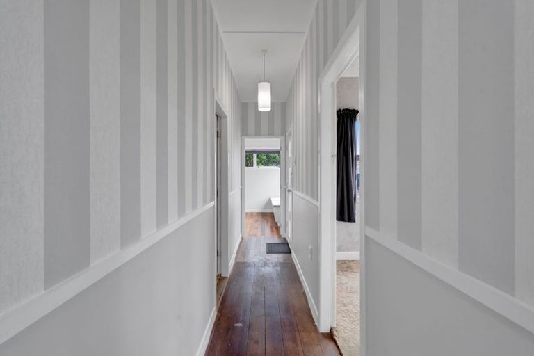 Photo of property in 55 Mill Road, Lower Vogeltown, New Plymouth, 4310