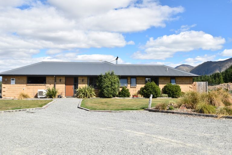 Photo of property in 85 Ben Ohau Road, Ben Ohau, Twizel, 7999