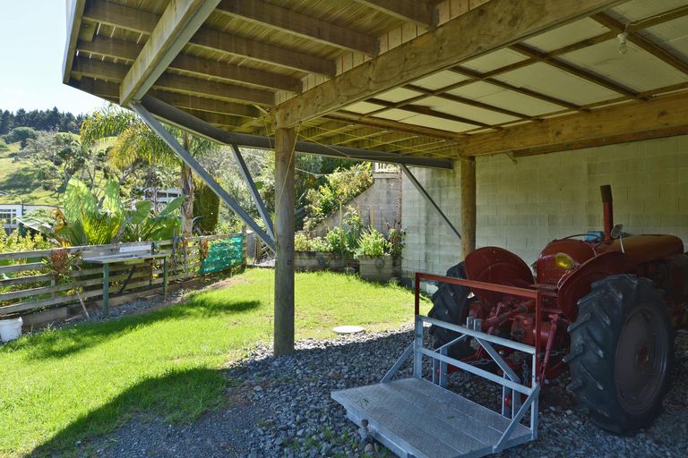 Photo of property in 12 Motutara Road, Oakura, Hikurangi, 0184