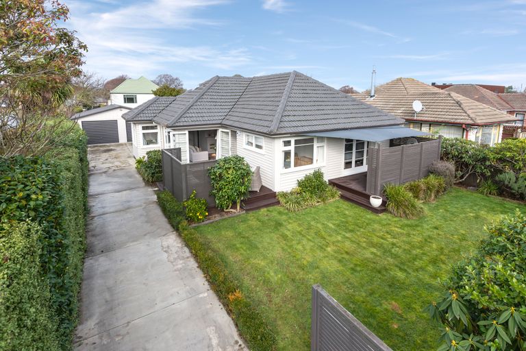 Photo of property in 220 Knowles Street, St Albans, Christchurch, 8052