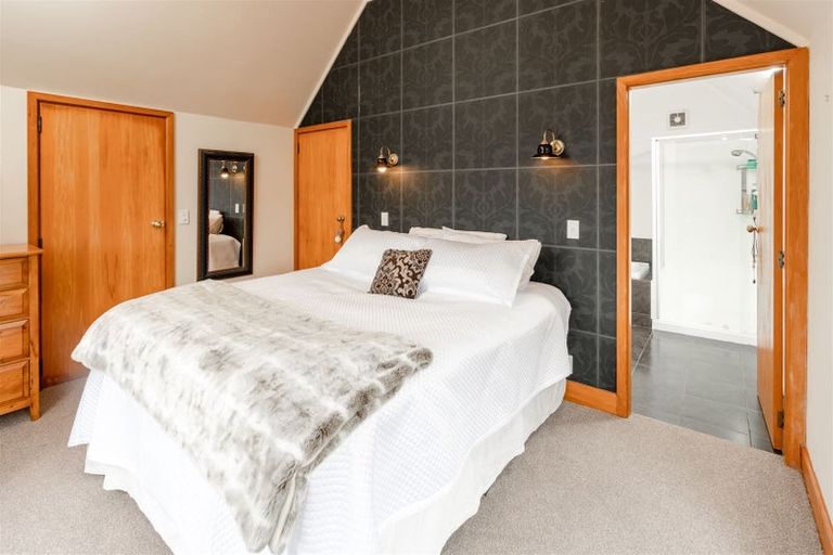 Photo of property in 64 Nalanda Crescent, Broadmeadows, Wellington, 6035