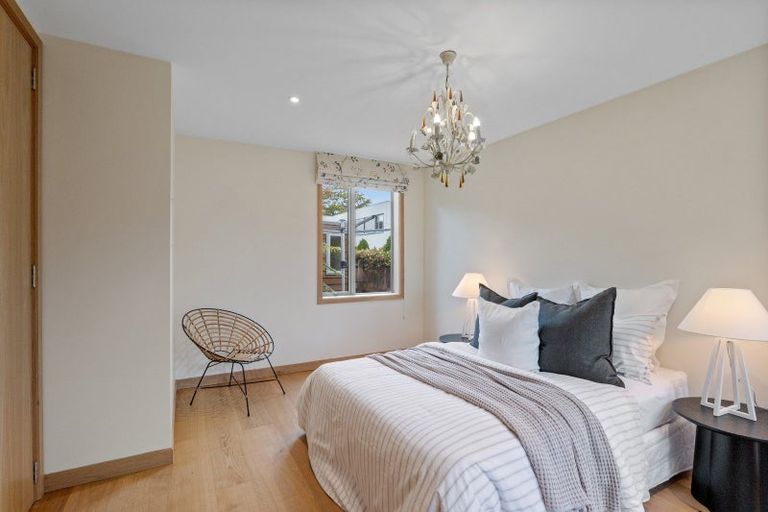 Photo of property in 34 Wairarapa Terrace, Merivale, Christchurch, 8014