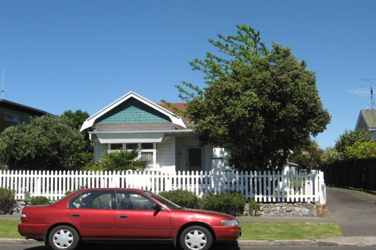 Photo of property in 392 Aberdeen Road, Gisborne, 4010