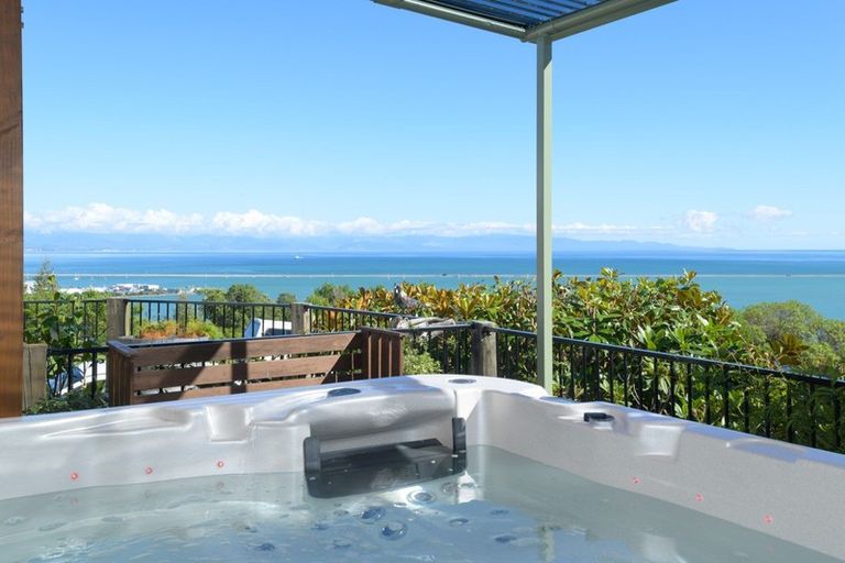 Photo of property in 25 Davies Drive, Atawhai, Nelson, 7010