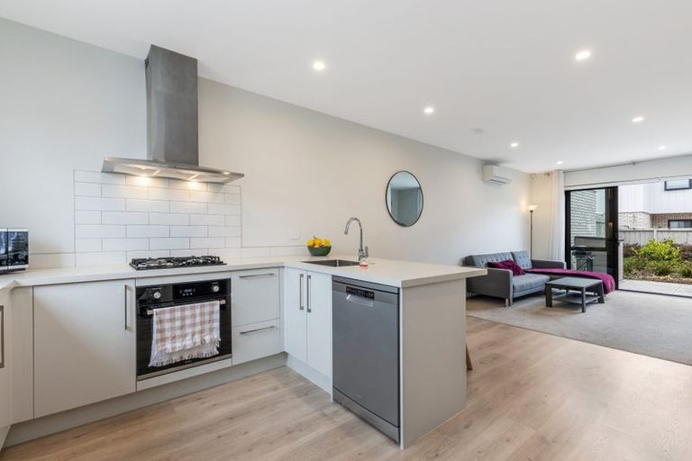 Photo of property in 8 Katikati Drive, Manurewa, Auckland, 2102