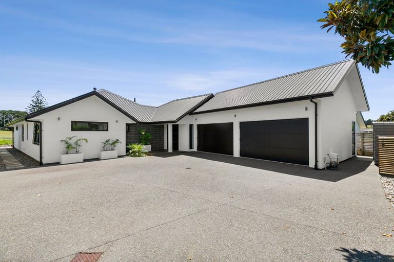 Photo of property in 49b Links Drive, Waiwhakaiho, New Plymouth, 4312