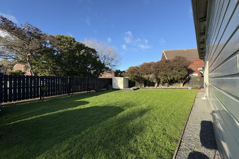 Photo of property in 19a Randwick Crescent, Moera, Lower Hutt, 5010