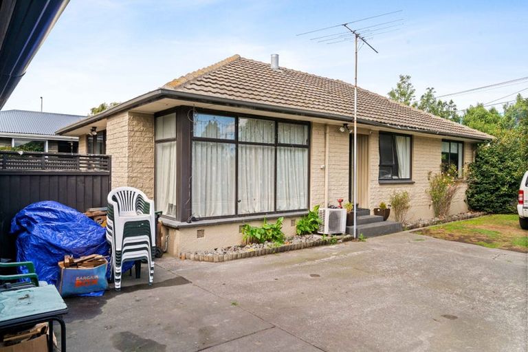 Photo of property in 2a Skerten Avenue, Hornby, Christchurch, 8042