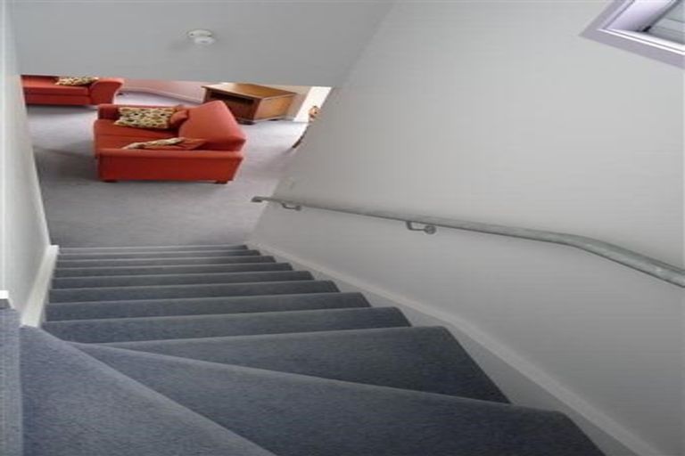 Photo of property in 36a Sutherland Crescent, Melrose, Wellington, 6023