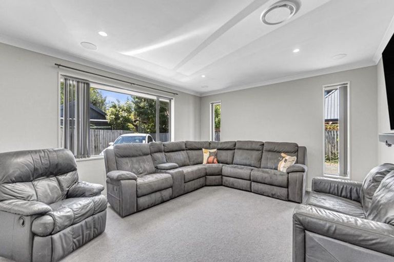 Photo of property in 10l Sefton Street, Belfast, Christchurch, 8051