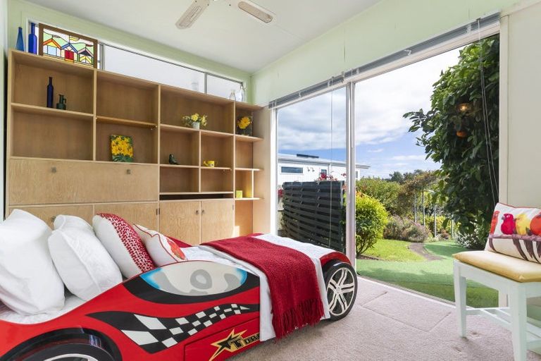 Photo of property in 84 Bramley Drive, Farm Cove, Auckland, 2012