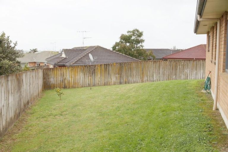 Photo of property in 22 Ashmere Lane, Weymouth, Auckland, 2103