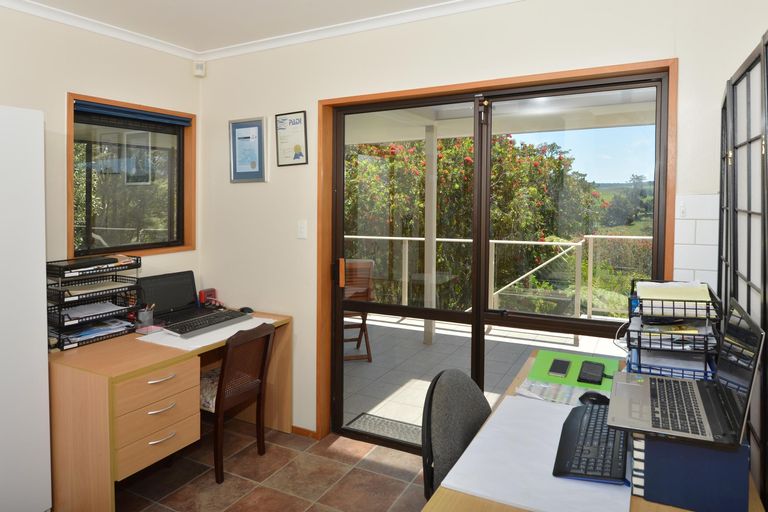 Photo of property in 846 Puketona Road, Haruru, 0204