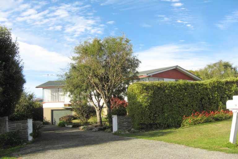 Photo of property in 25 Burnett Street, Kakanui, Oamaru, 9495