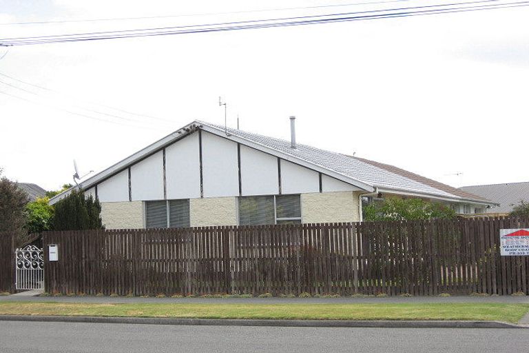 Photo of property in 2/459 Bower Avenue, Parklands, Christchurch, 8083