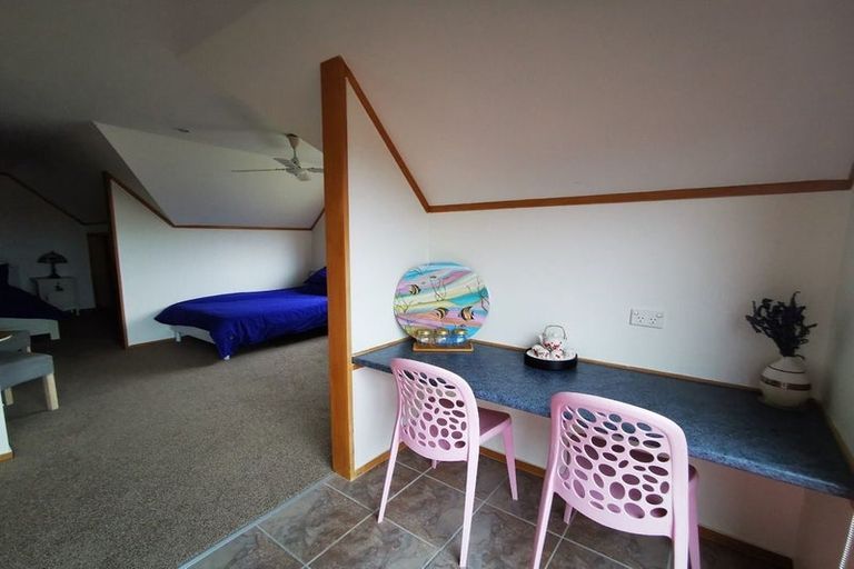 Photo of property in 307 Kaipara Road, Papakura, 2582