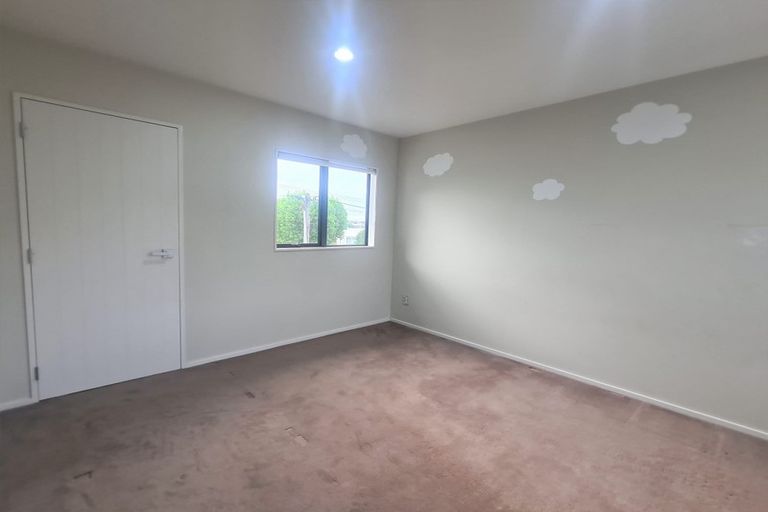 Photo of property in 21a Dallinghoe Crescent, Milford, Auckland, 0620