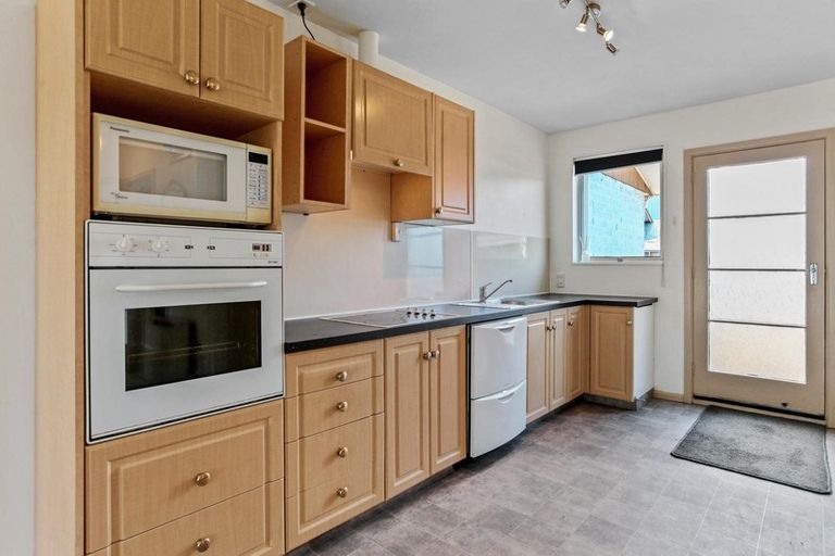 Photo of property in 2/34 Brougham Street, Addington, Christchurch, 8024