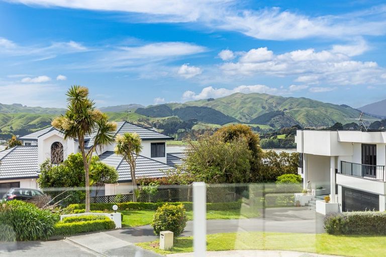 Photo of property in 12 Bowsprit Way, Whitby, Porirua, 5024