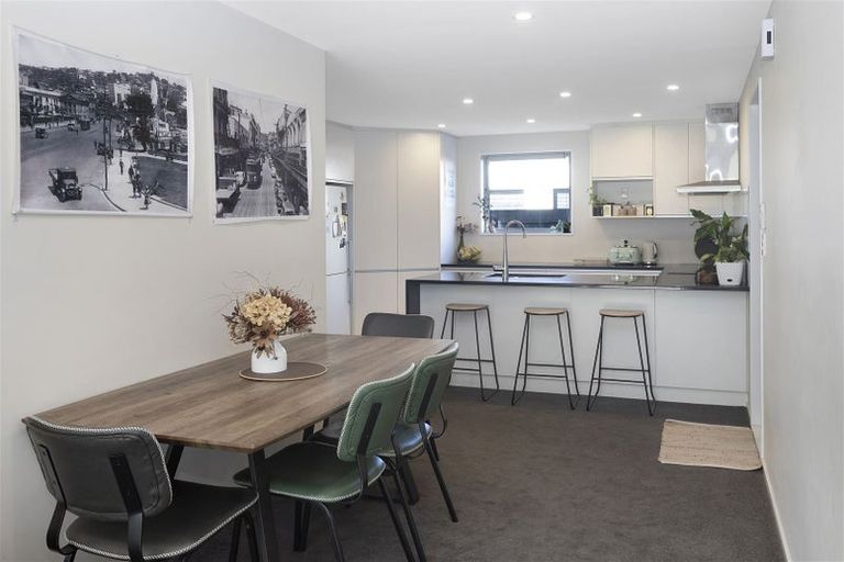 Photo of property in 3/24 Eversleigh Street, St Albans, Christchurch, 8014