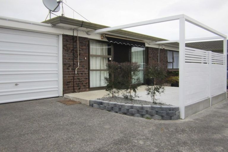 Photo of property in 2/26 Prictor Street, Papakura, 2110