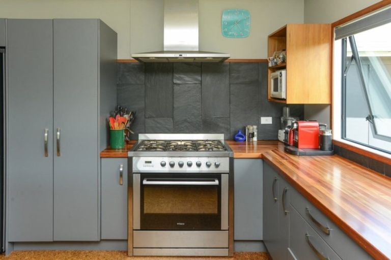 Photo of property in 43 Shoal Beach Road, Aramoana, Waipawa, 4271