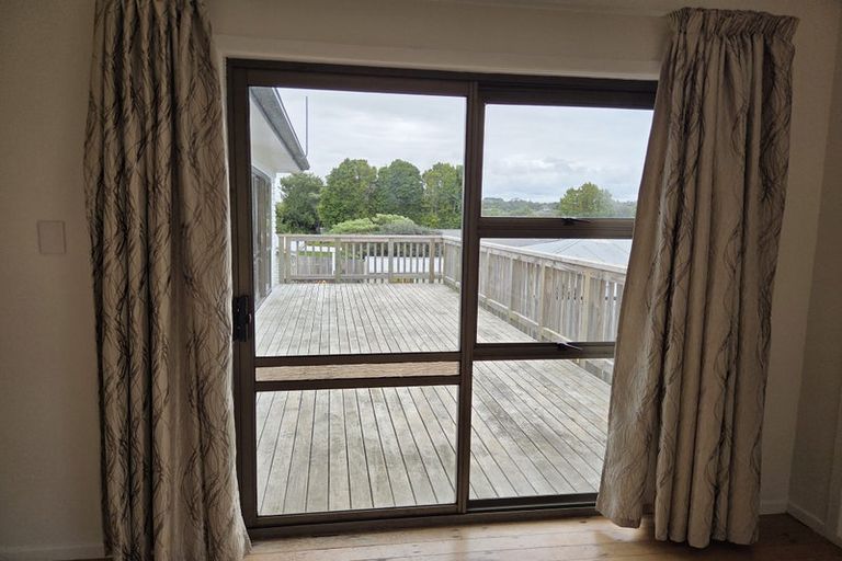 Photo of property in 21 Linwood Avenue, Forrest Hill, Auckland, 0620