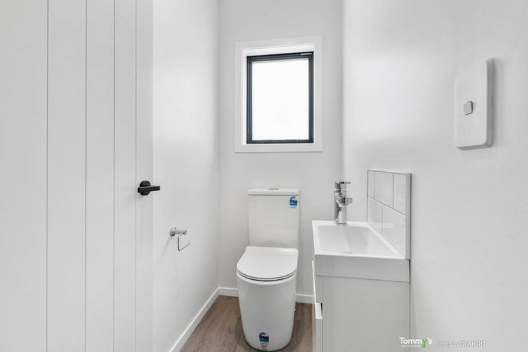 Photo of property in 41 Ken Douglas Drive, Aotea, Porirua, 5024