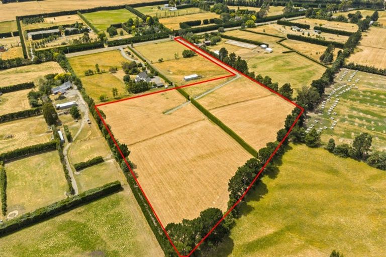 Photo of property in 61 Finlays Road, West Melton, Christchurch, 7675