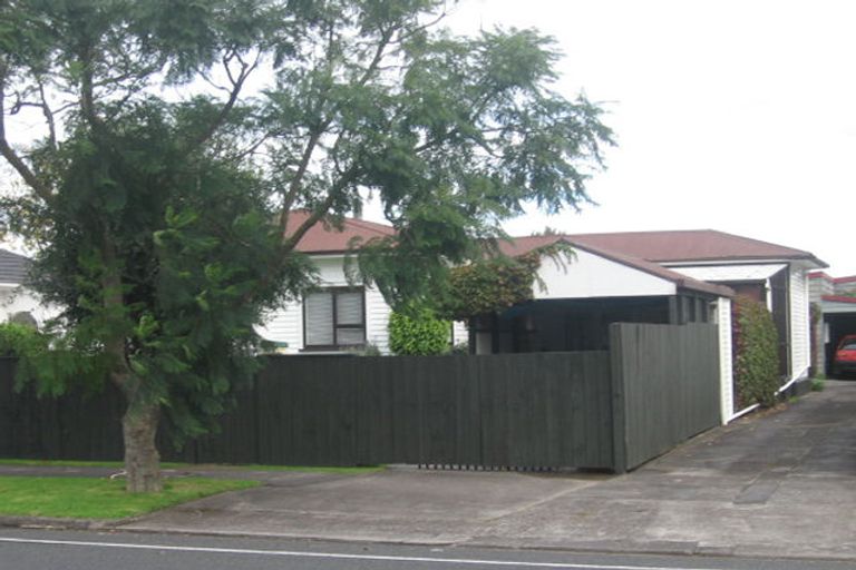 Photo of property in 1/17 Kimpton Road, Papatoetoe, Auckland, 2025